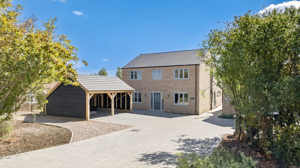 Property photo 1 of 67