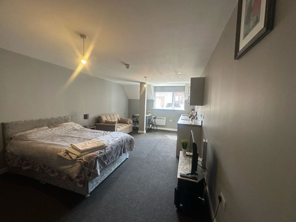 Property photo 2 of 6