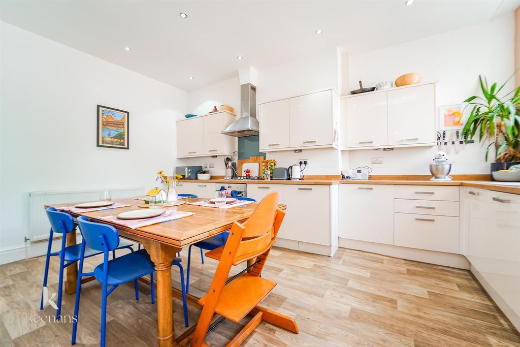 Property photo 3 of 31 3.Jpg