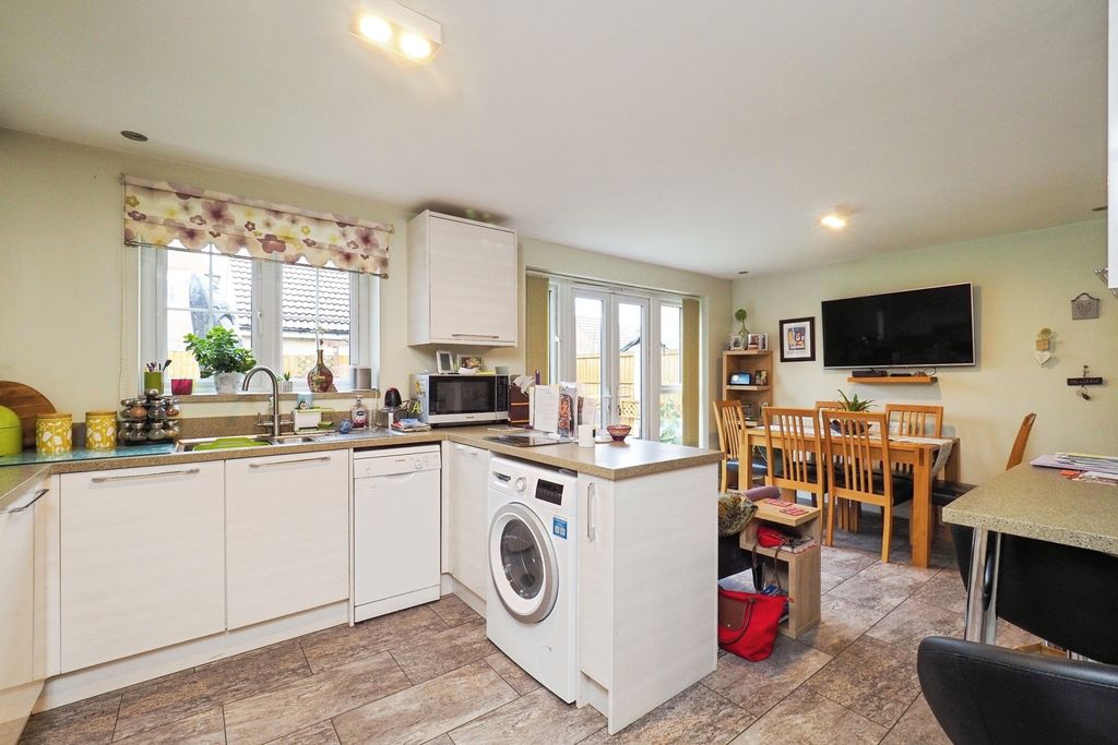 Property photo 3 of 24 Pbox-Img.Jpg