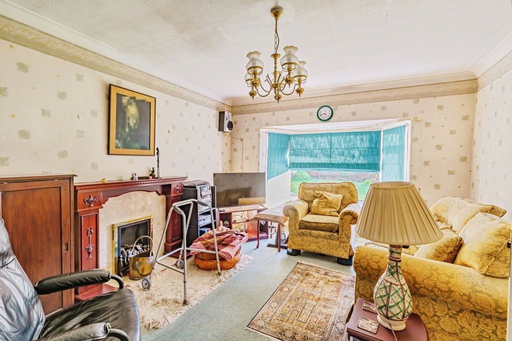 Property photo 2 of 29 Living Room