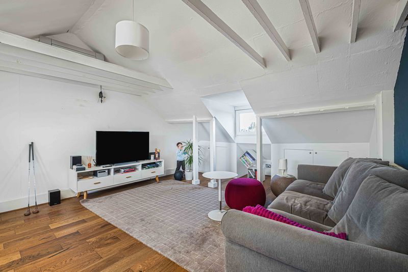 Property photo 3 of 14 Photo 1