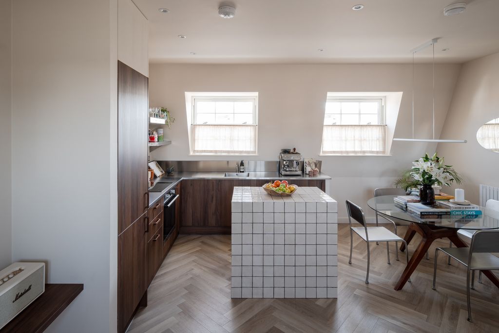 Property photo 3 of 20 330315 - Caledonian Road, London N1 - High Res-01268.Jpg