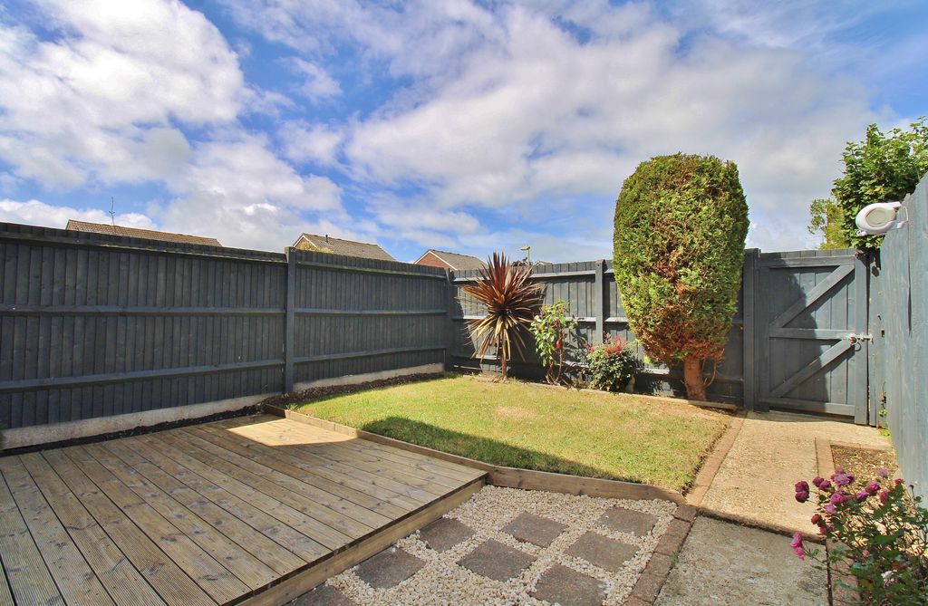 Property photo 3 of 27