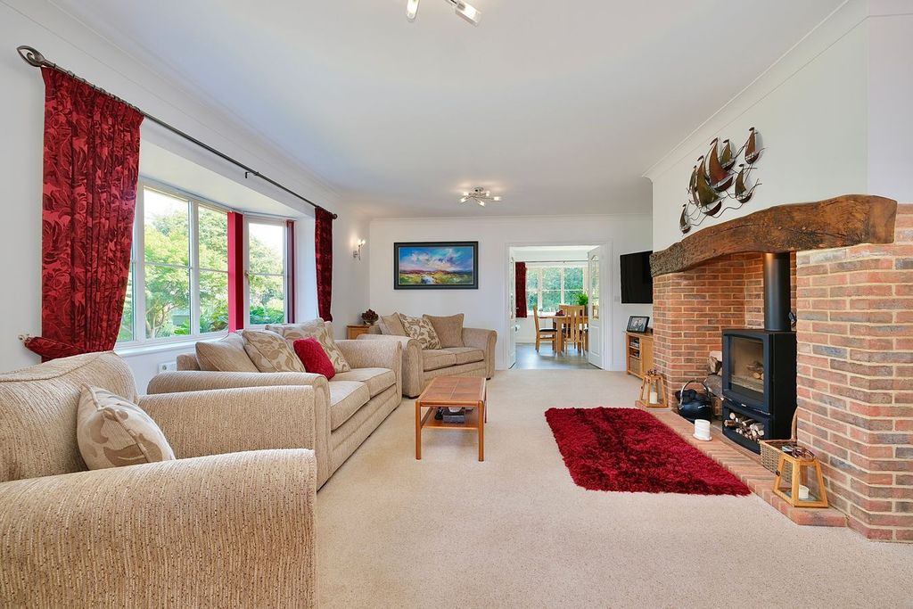 Property photo 3 of 38