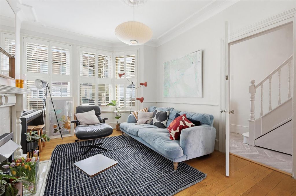 Property photo 3 of 23 005_Img_6904_Autoremove_26300499.Jpg