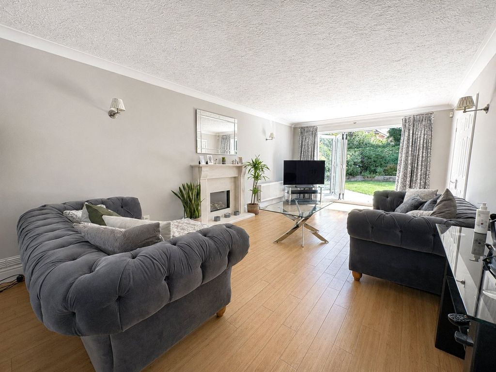 Property photo 2 of 15 Picture No. 08