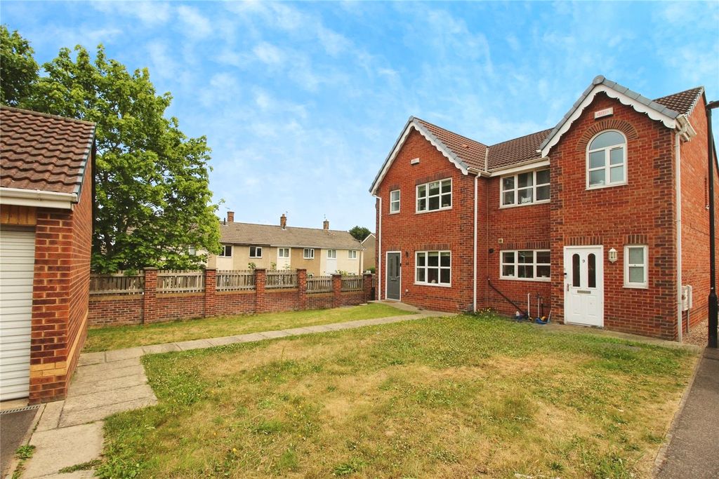 Property photo 1 of 11 Front