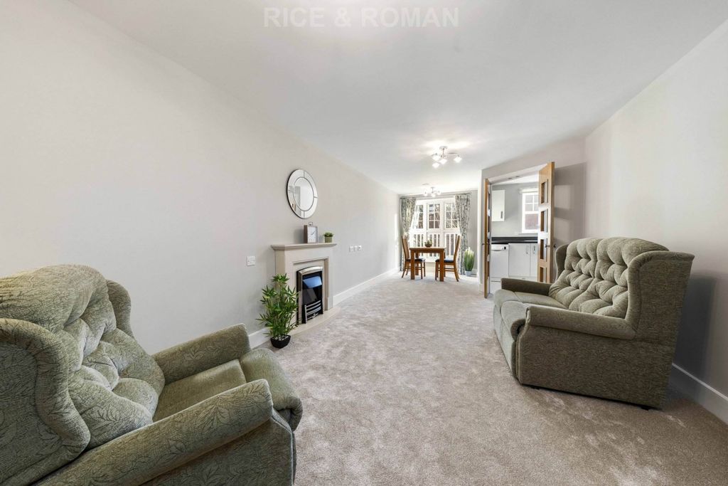 Property photo 2 of 16