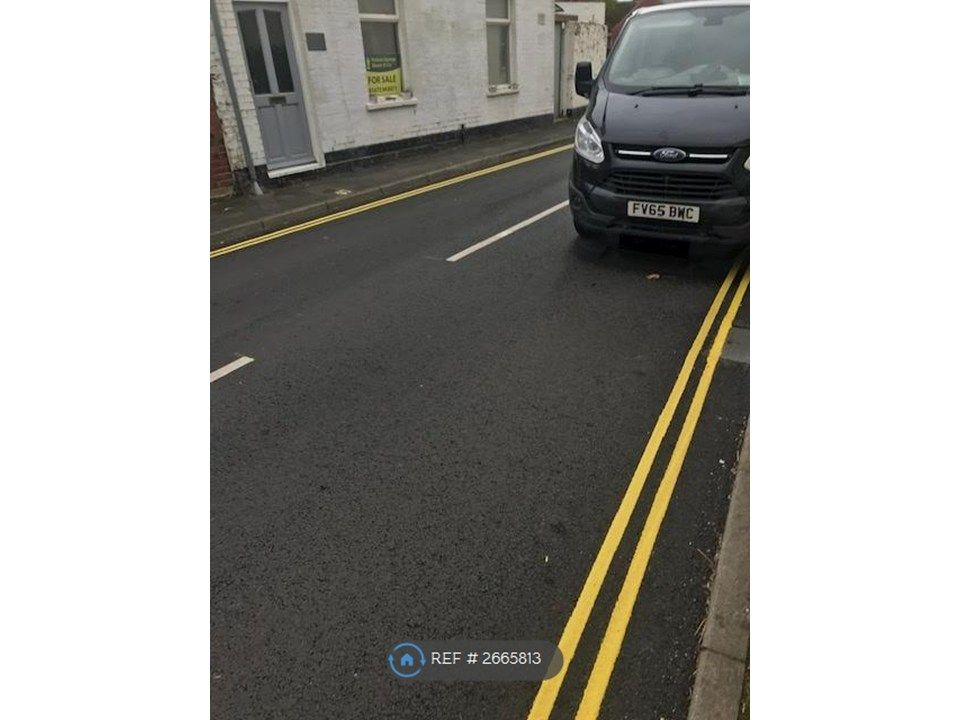 Property photo 3 of 12