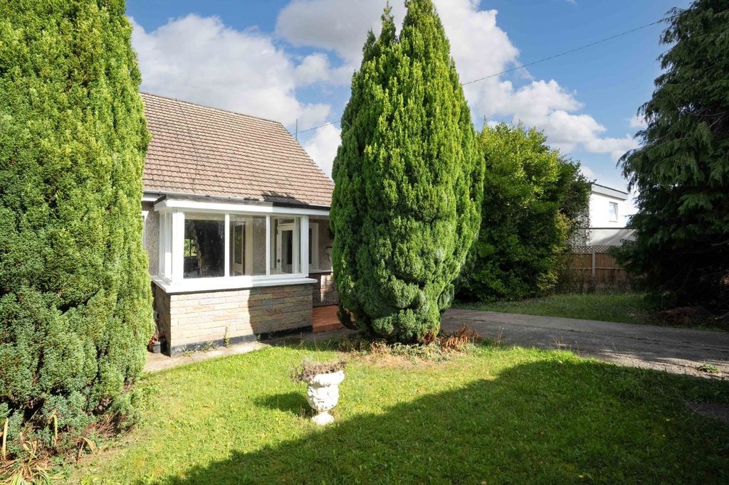 Property photo 1 of 25 Picture No. 02