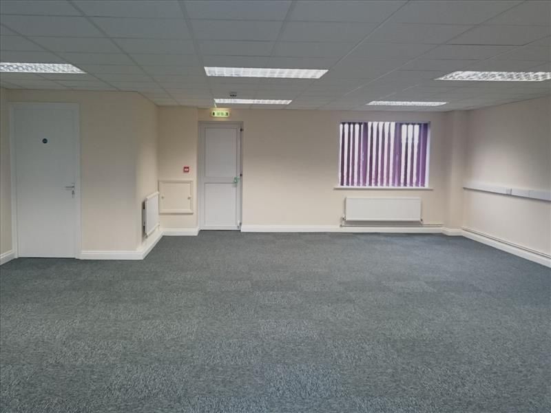 Property photo 3 of 8 Internal View