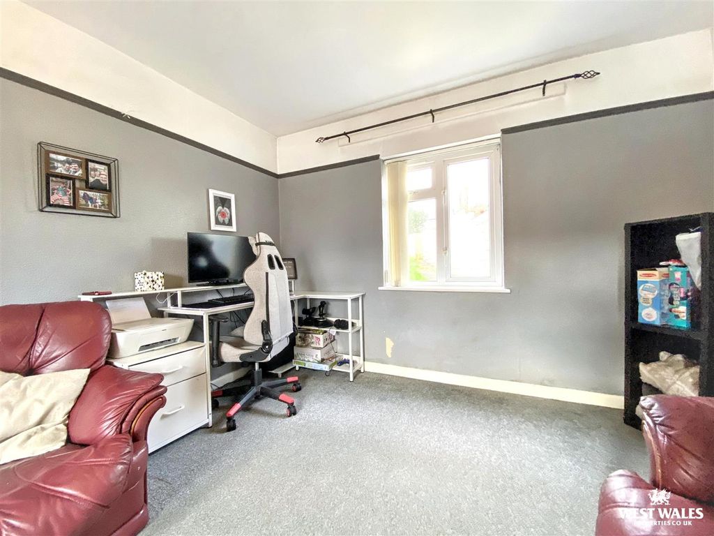 Property photo 3 of 15 Img_7005.Jpg