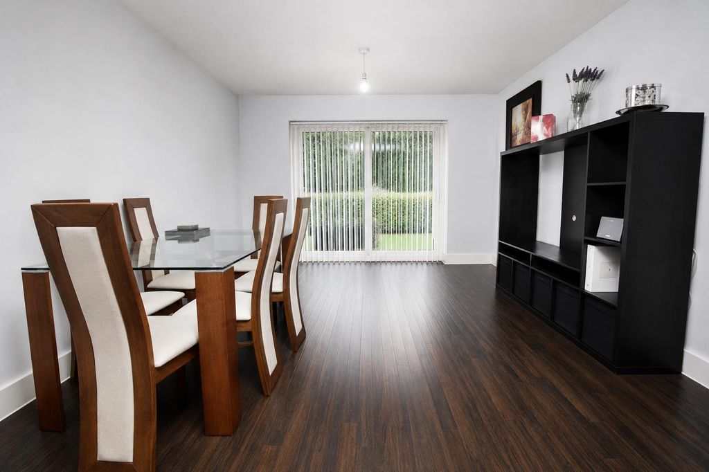 Property photo 3 of 9 55552Bb1-81d8-47F4-8Fa8-A9F31131Ebdb.Png