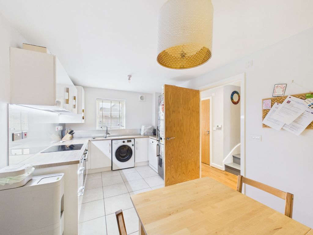 Property photo 3 of 23 4886534