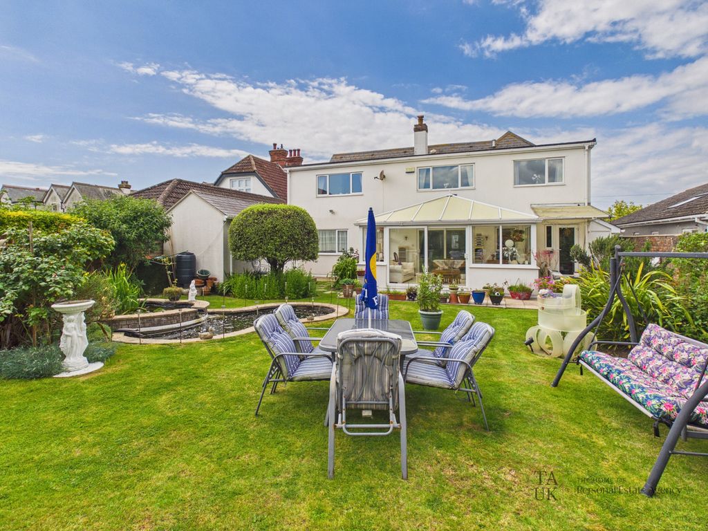 Property photo 2 of 43