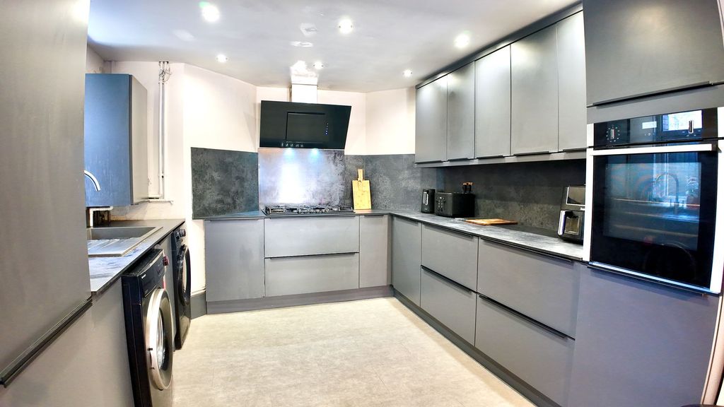 Additional image 12 of 4 bed semi-detached house for saleHillside Road, Crumlin NP11