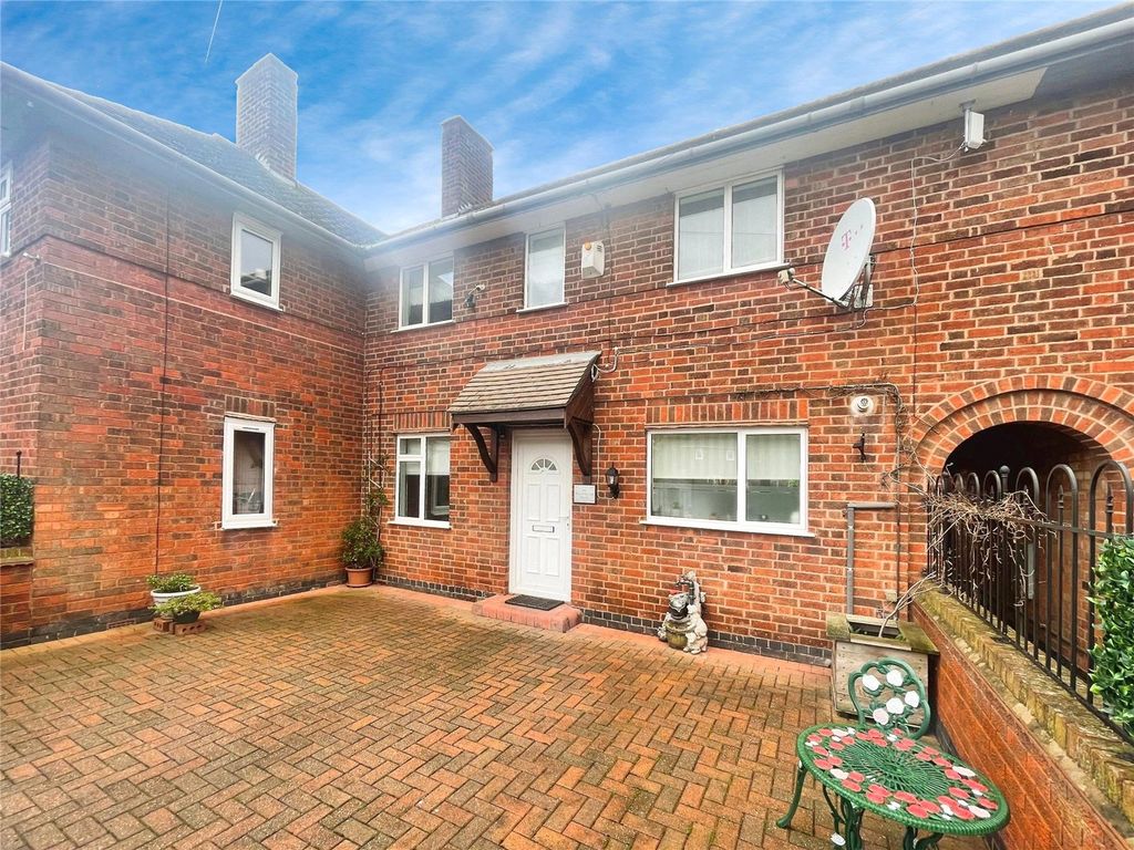 Property photo 1 of 20 Front