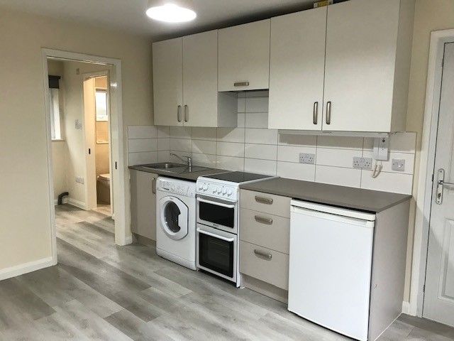 Property photo 2 of 4 Kitchen