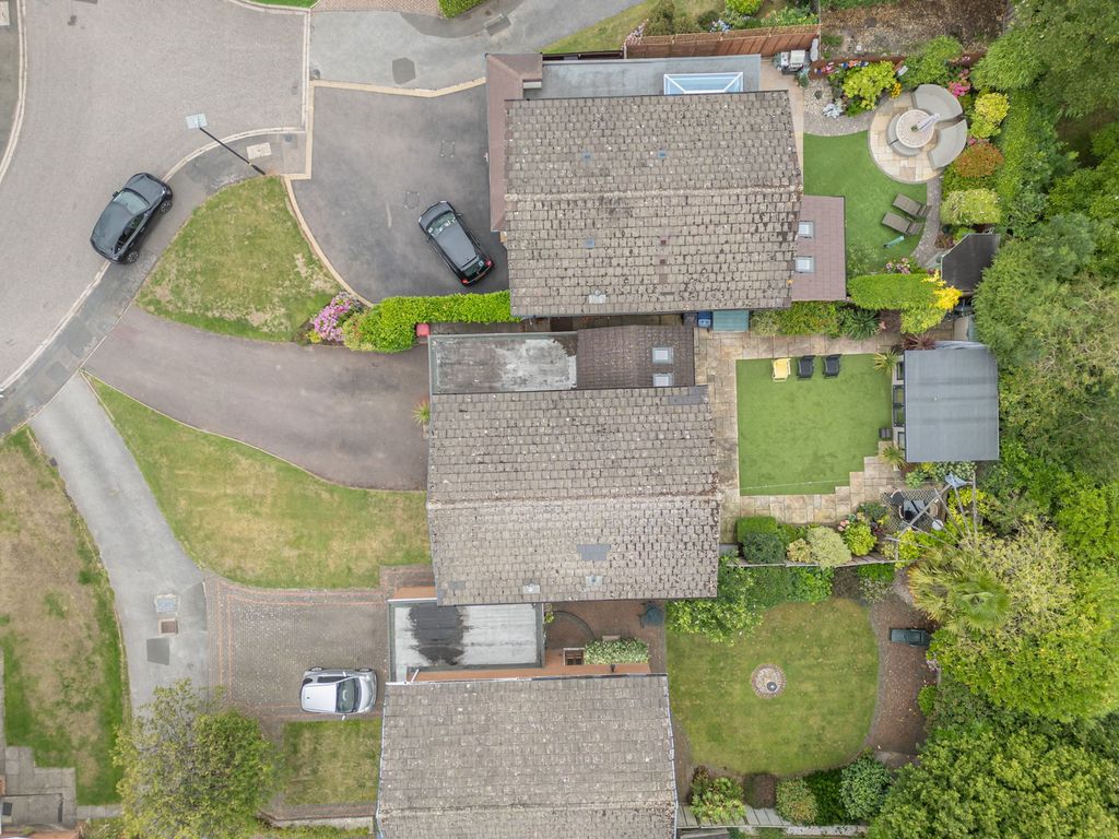 Property photo 3 of 44