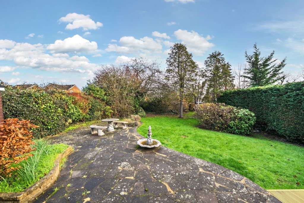 Property photo 2 of 11 2