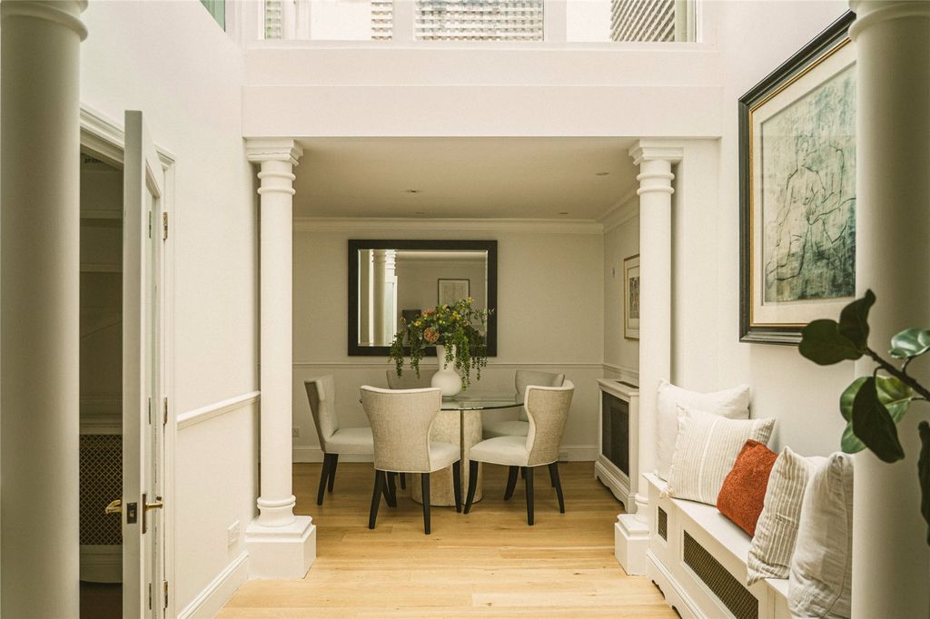 Property photo 3 of 15 Dining Room