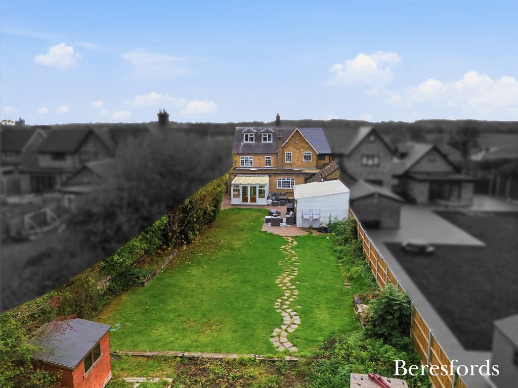 Property photo 2 of 27 Picture No. 41