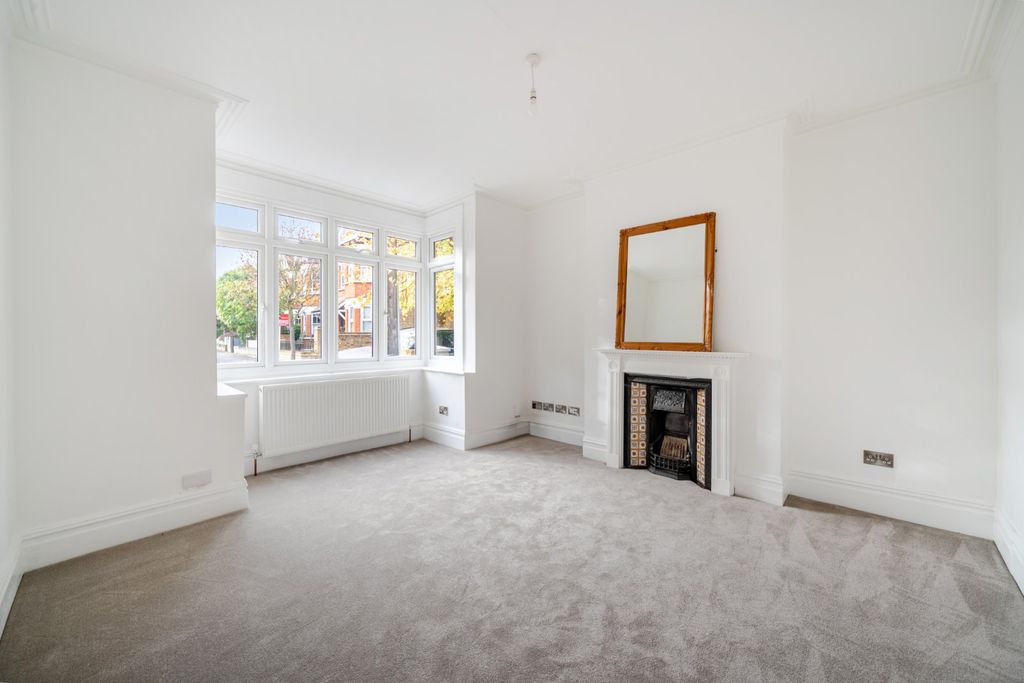 Property photo 3 of 11 Picture No. 10