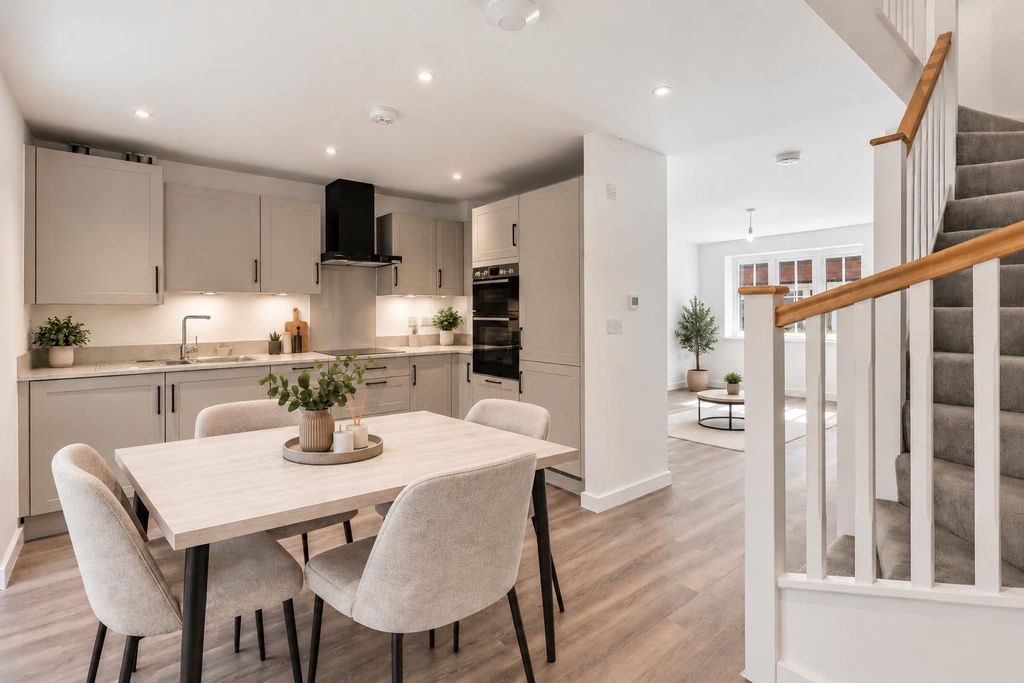 Property photo 1 of 16 1