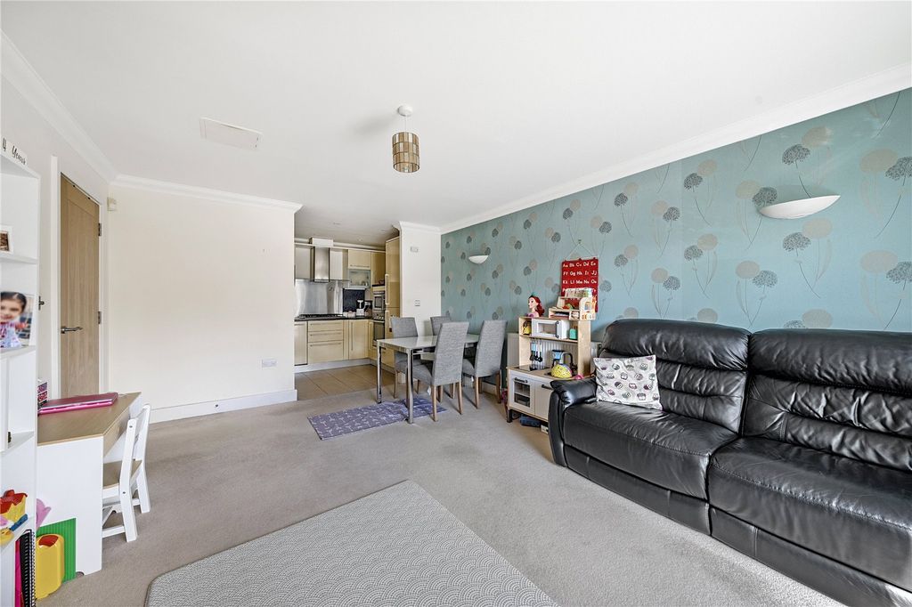 Property photo 3 of 21 Picture No. 08