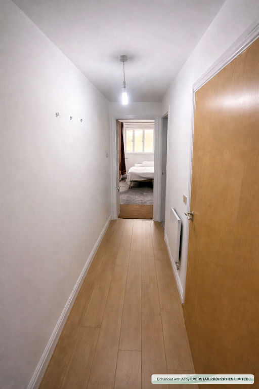 Property photo 3 of 9 Gallery