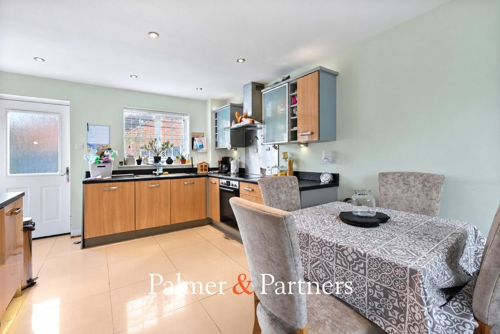 Property photo 2 of 14 Picture No. 02