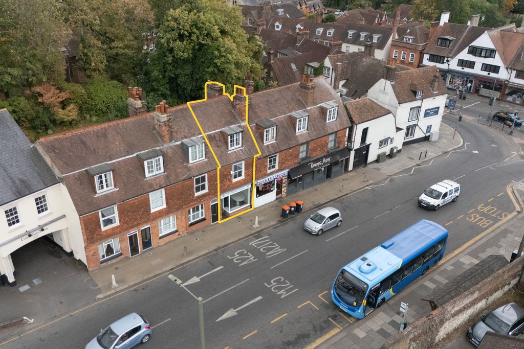 Property photo 2 of 18 Crossway House, 8 London Road, Reigate Rh2 9Hy