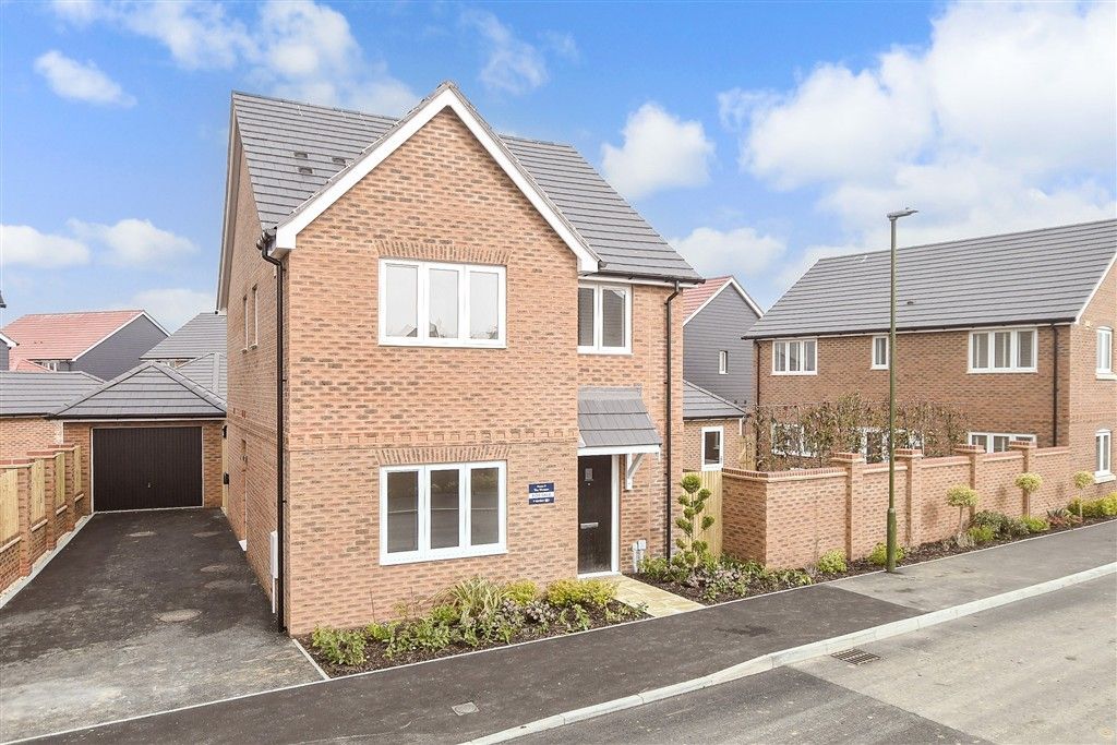 Property photo 2 of 13 External (Brochure)