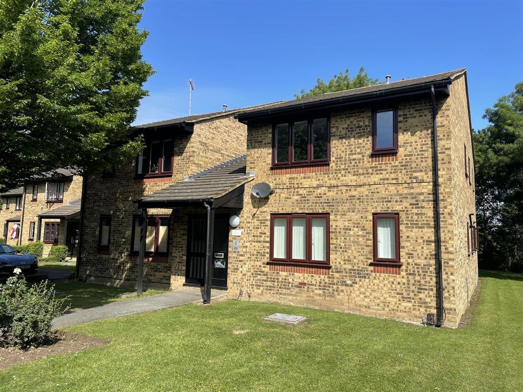 Property photo 1 of 18