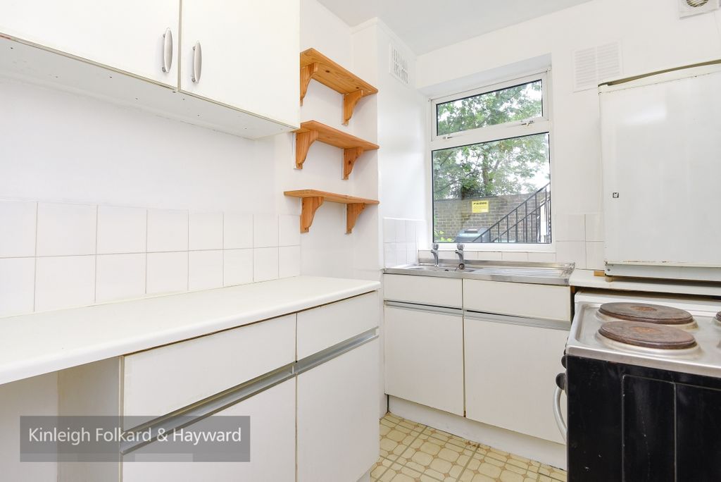 Property photo 2 of 5 222719 (4)cc
