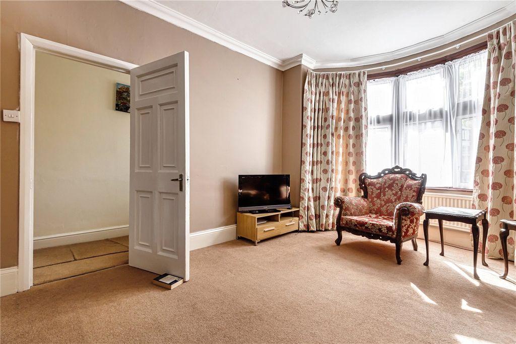Property photo 2 of 15 Picture No. 23