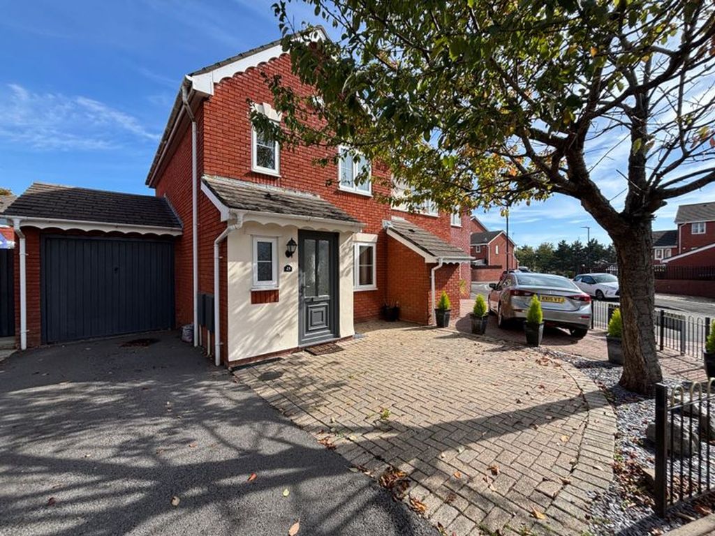 Property photo 1 of 30