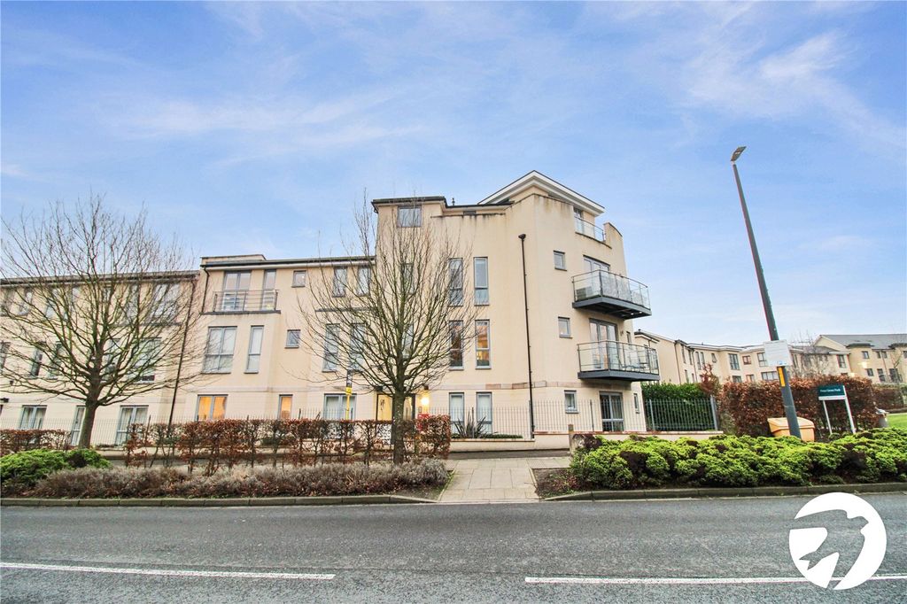 Property photo 1 of 13 External