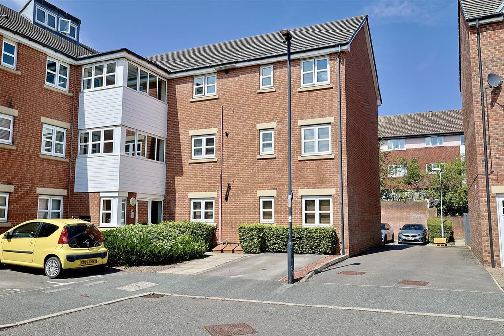 Property photo 1 of 14 263Ec698-D4F6-42B3-B883-D428220Fd583_1_201_A.Jpeg