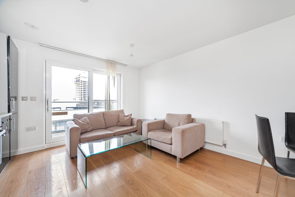Property photo 2 of 11