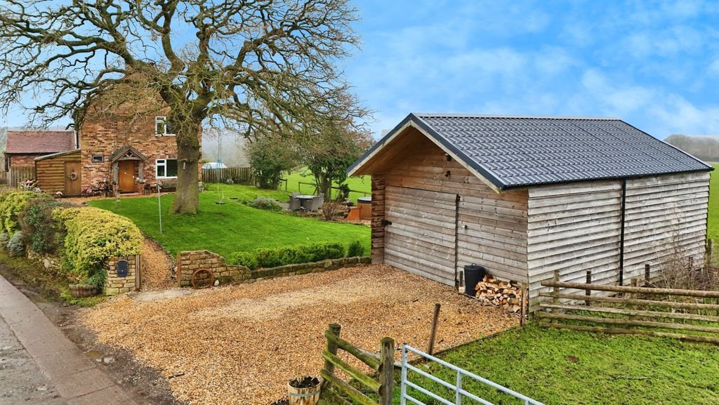 Property photo 1 of 20 4836430