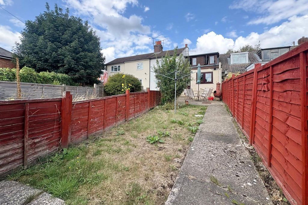 Property photo 3 of 10 Picture No. 24
