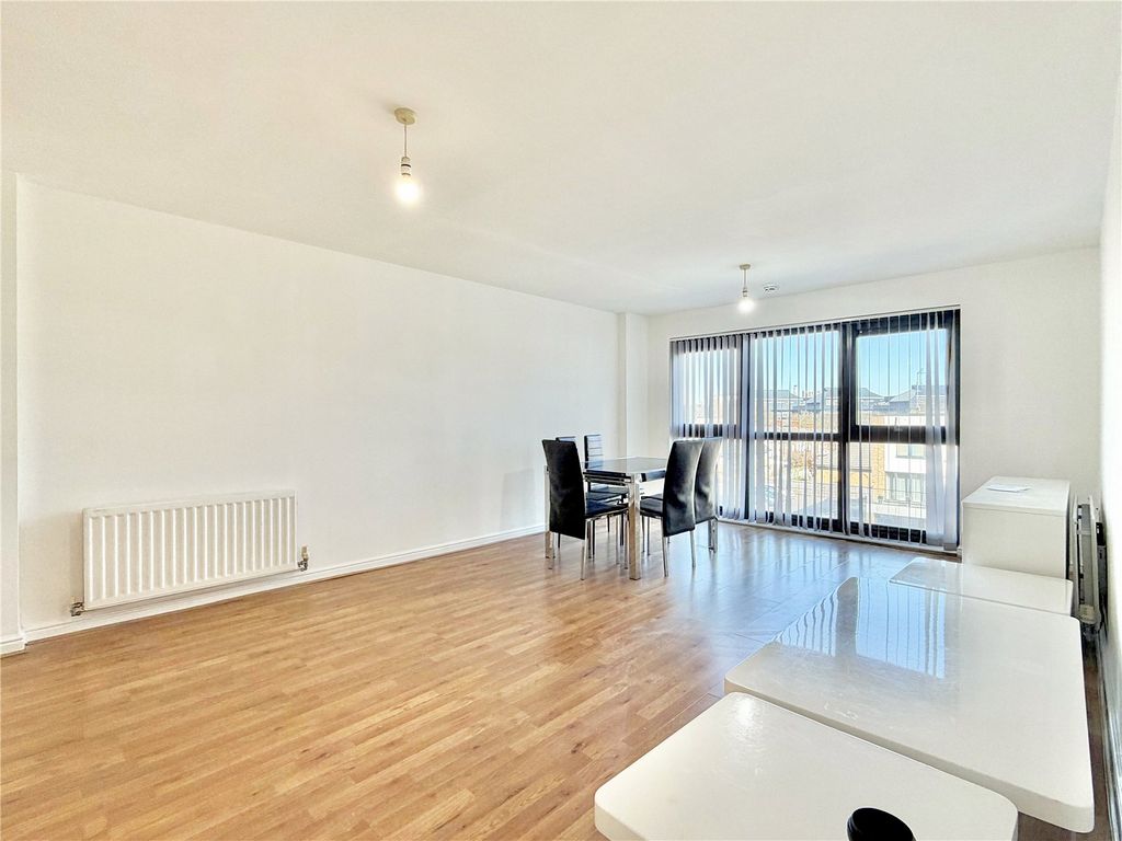 Property photo 2 of 12 Picture No. 5