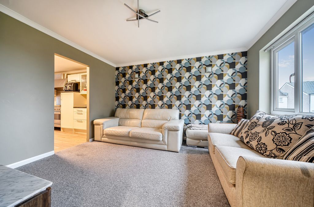 Property photo 3 of 22 1396067-14-695F87...