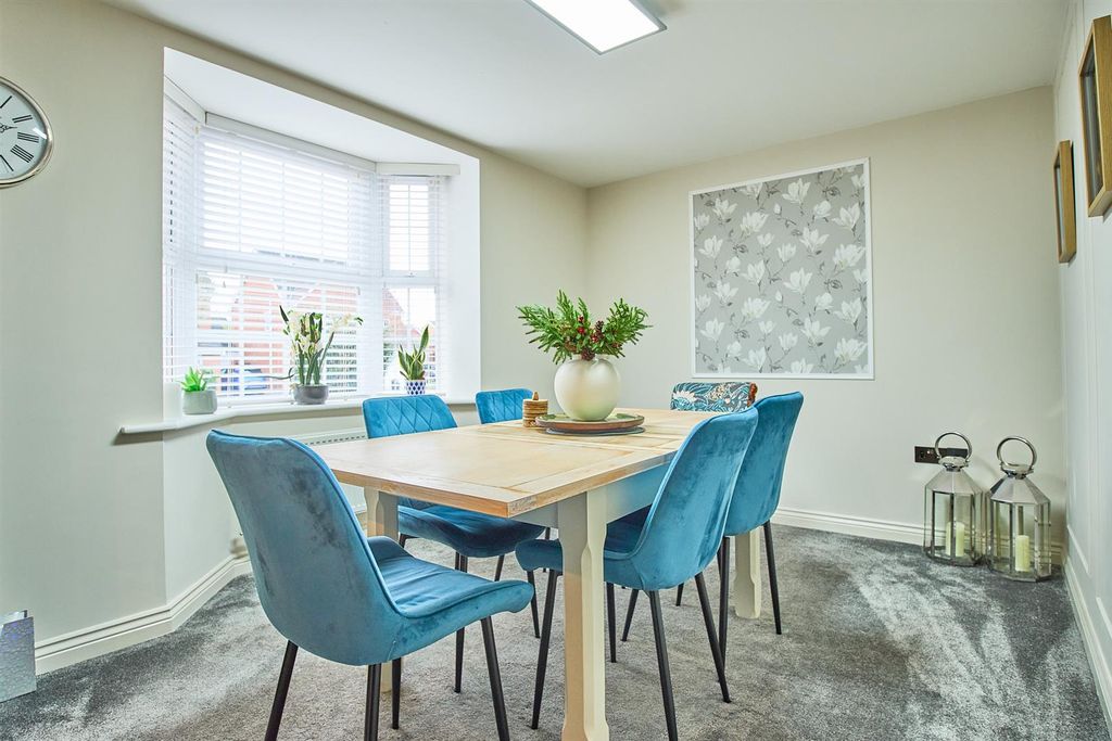 Property photo 3 of 24 Garner Close, Bw 1.Jpg