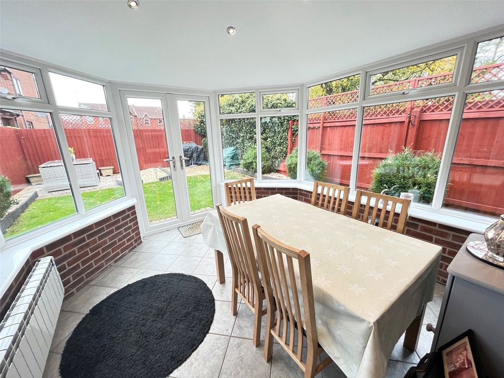 Property photo 2 of 20 Picture No. 18