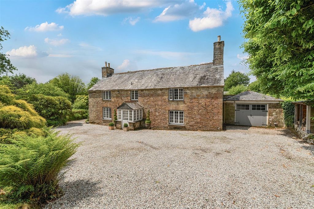 Property photo 1 of 40
