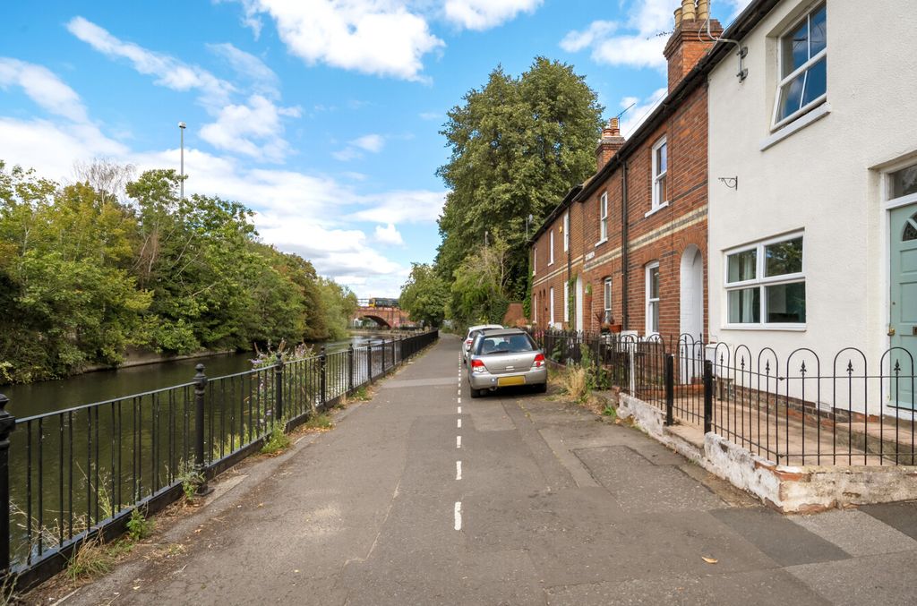 Property photo 1 of 19 1336397-19-689Ded...