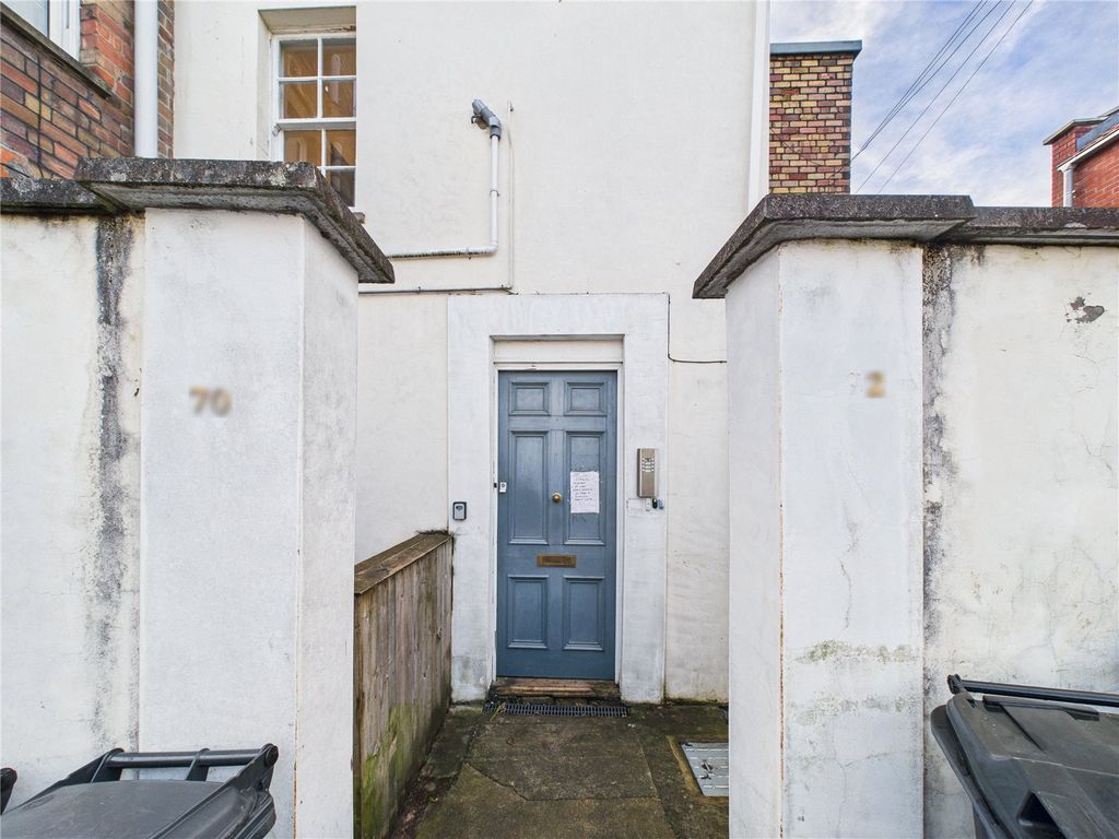 Property photo 2 of 9 Picture No. 22